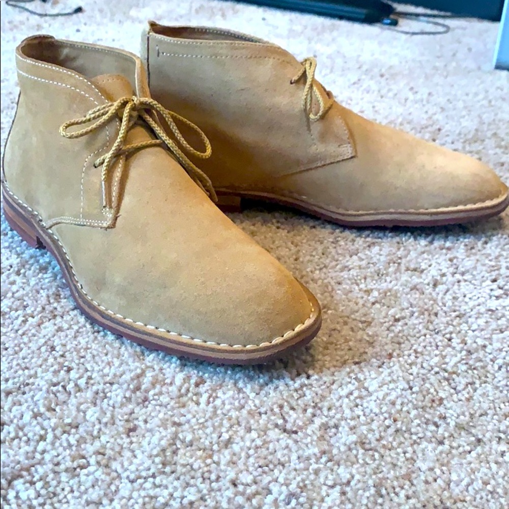 HS Trask English Suede Chukka Boot